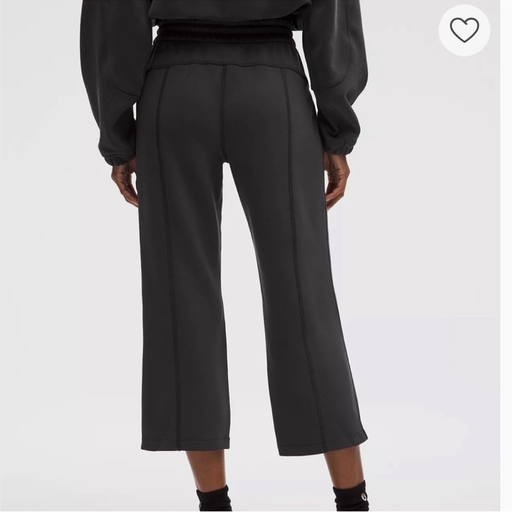 Lululemon Softstreme HR Straight Leg Cropped Pants Black Size 8  Lounge - Picture 2 of 7